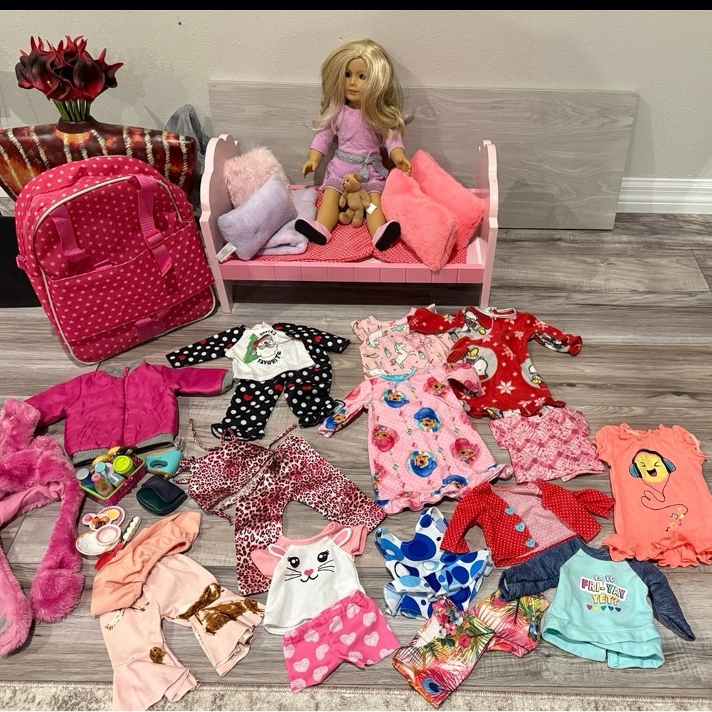 American Girl Doll Truly Me/Just Like You plus bed bag extra